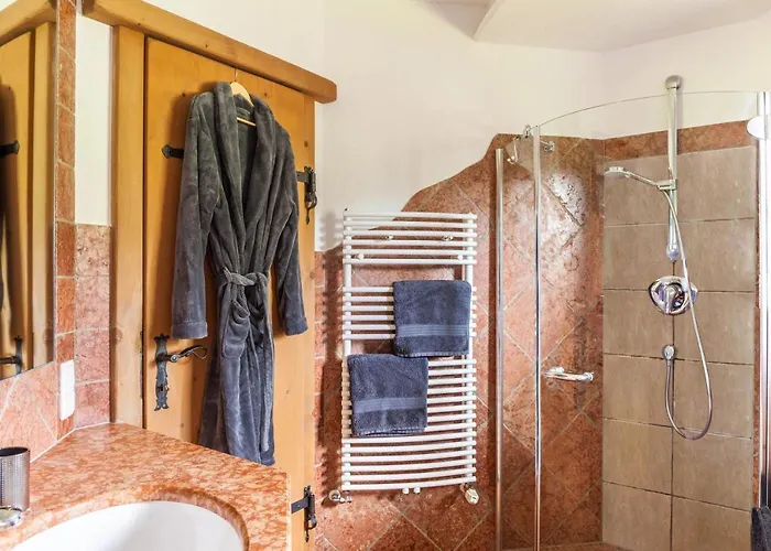 Panorama Mit Sauna لوتاش